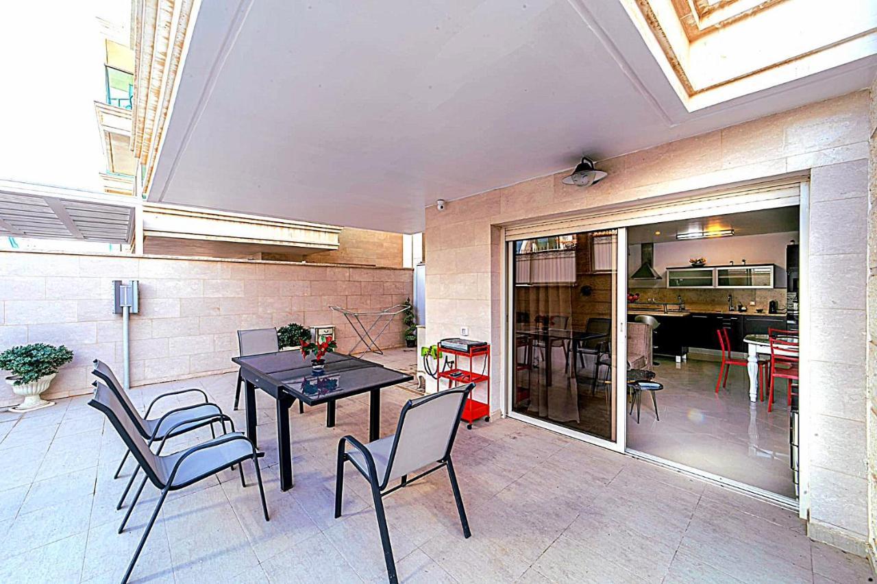 Milana'S Deluxe With Big Patio And Pool Apartment Eilat Ngoại thất bức ảnh